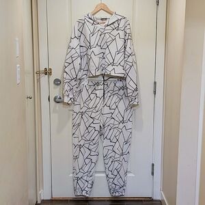 EUC SHEIN Curve 4X Black and White Graphic Pattern Coord Set Tracksuit